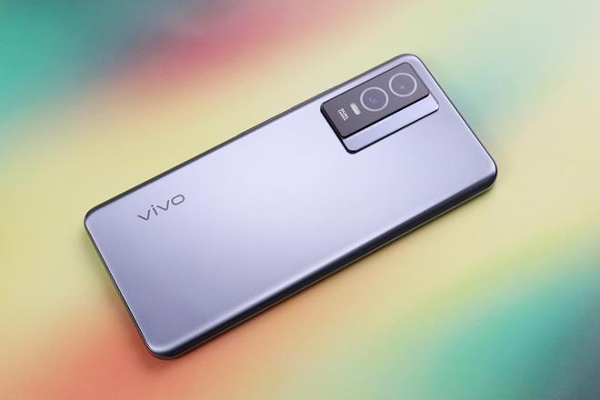 vivoY100将在本月发布，搭载国产芯片，配备6400万高清主摄