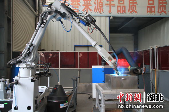 湖北三环锻造公司3D打印增材焊补智能机器人