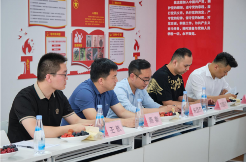 孤举者难起，众行者易趋，河南省餐饮连锁协会会员沙龙在方一坤成功举行