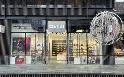 明星频繁上身的 OETZI 冰山鞋登陆成都太古里