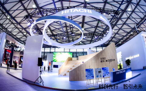 标题：亮相AWE 2024，日立中央空调打造定制空气新体验