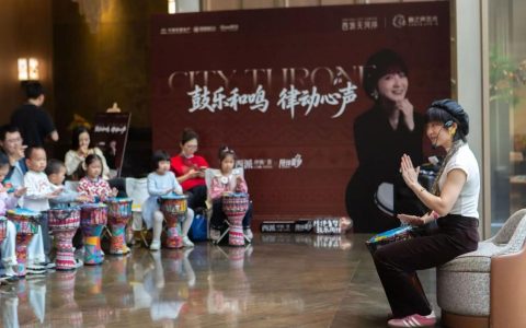 鼓动春日，策马童行！西派天河序，让邻里温情随春风生长