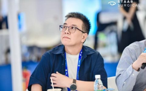 无影灯下的数万次光明奔赴 记中国 ICL 技术引路人、尖峰眼科创始人、总院长刘保松