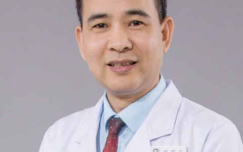 匠心种牙 仁医致远｜佛山禅医曾赞文主任，以仁心护齿暖人心