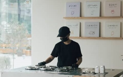 喜茶厦门万象城喜拉朵实验室+店开业，应季鲜果每日现制上新