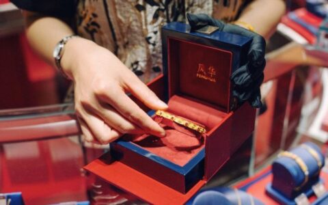 从爆款单品到高端子品牌 凤华走出古法黄金年轻化突围之路