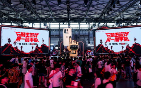 玩射击游戏用一加手机，一加打造 ChinaJoy 最强射击游戏氛围展区