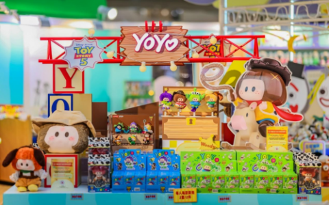 ​YOYO联名《玩具总动员5》热销出圈，名创优品IP运营平台价值加速释放