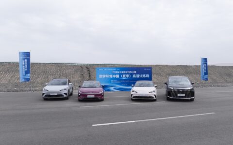 “火洲”验证全域硬实力：极狐吐鲁番高温挑战深度解读