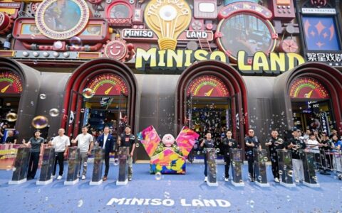名创优品第100家乐园系门店成都开业，MINISO LAND成为城市文化新地标
