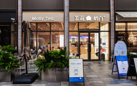 白玉兰特调刷屏！茉莉奶白上海三周年，在地深耕跑出差异化增长
