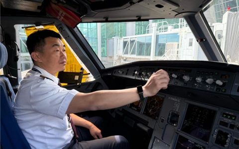东航人的国庆黄金周：不同的岗位、同样的坚守