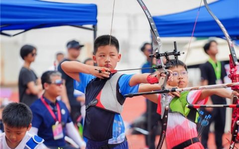 羿龙体育：深耕射箭普及教育，以产教融合助力青少年射箭运动发展