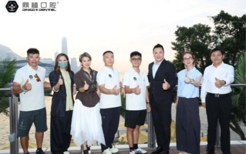 鼎植口腔号帆船香港维多利亚港首航，港姐伴行，笑耀香江